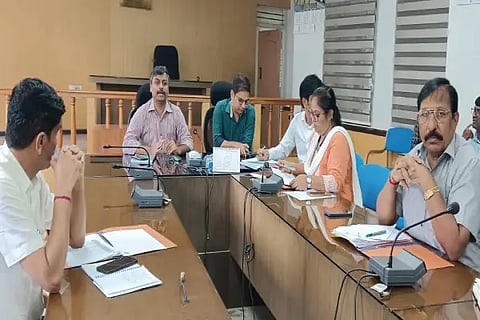 dc dr.selvamni meeting