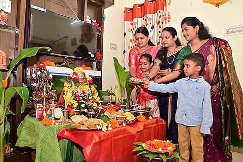 dvg-Varamahalaxmi-25.jpg