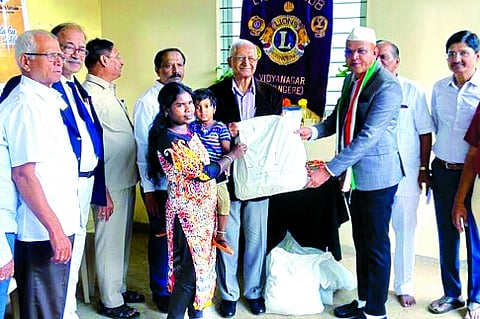 dvg-lion-swatantraya-aug-15.jpg