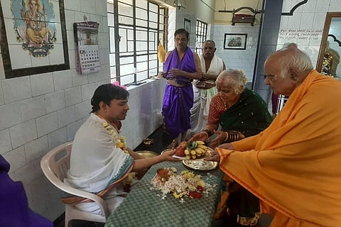 h17-satyamurti