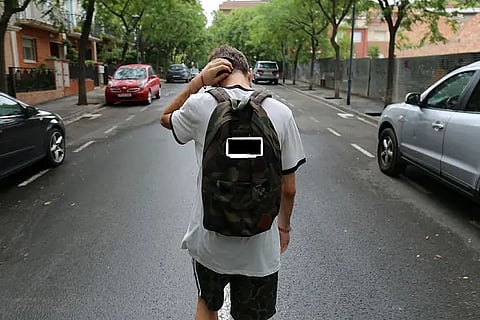 man wear bag