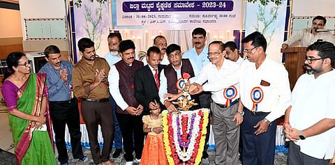 mng--31 Aug Educational sammelana