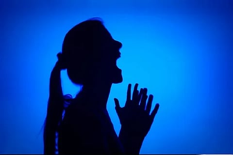 noida woman awaz (1)