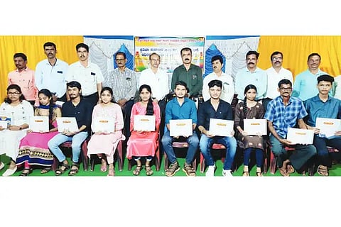 students were felicitated