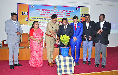 ಸೈಬರ್ ಕ್ರೈಂನ ವಂಚನೆ ಸಮಾಜಕ್ಕೆ ಮಾರಕ: ನ್ಯಾಯಾಧೀಶ ಟಿ.ಎನ್.ಇನವಳ್ಳಿ ಕಳವಳ