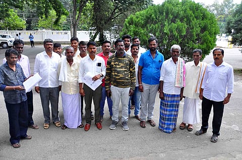 ಮಲ್ಲಪ್ಪನಹಳ್ಳಿ ಗ್ರಾಮಸ್ಥರಿಂದ ಜಿಲ್ಲಾಡಳಿತಕ್ಕೆ ಮನವಿ
