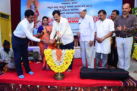 ಶ್ರೀ ಕೃಷ್ಣ ಚಾಣಾಕ್ಷತನ ಮೈಗೂಡಿಸಿಕೊಳ್ಳಲು ಕರೆ