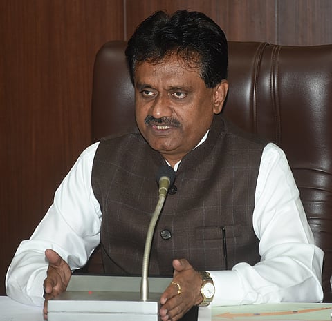 10 Dwd 2 Prof. K.B. Gudasi