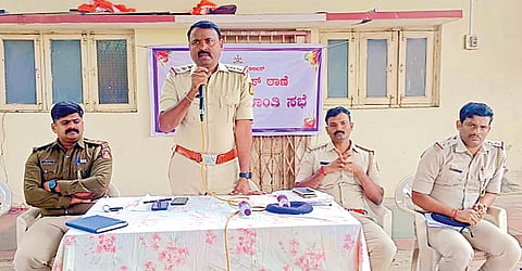 10ATHANI1.jpg