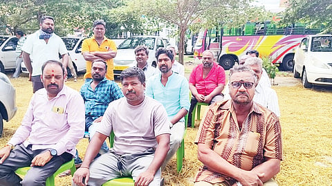 ಸಂಕಷ್ಟ ಎದುರಿಸುತ್ತಿರುವ ಚಾಲಕರು
