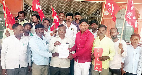 MANAVI