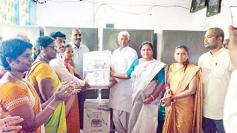 MANAVI