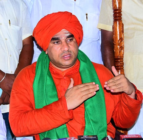 RESERVATION POOJA AT ROAD SWAMIJI PANCHAMSALI