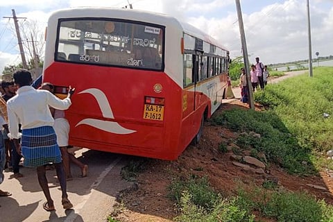 BUS