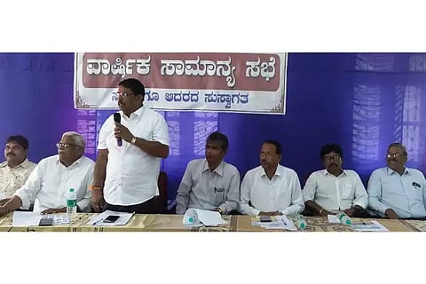 Bhaskar Narvekar Talking in Bank Meeting
