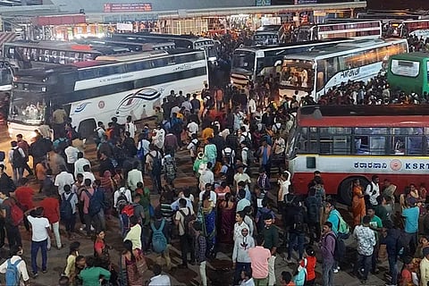 Bus rush