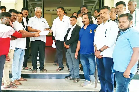 Demand to start main road widening work