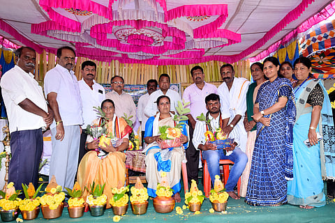 Dharmasthal village development project sadhana meeting in Holalu village