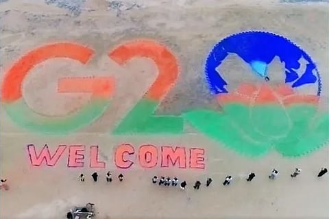 G 2O sand art