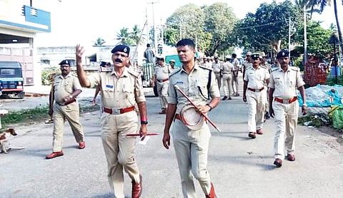HUN-SEP-19-5(POLICE MARCHPAST)