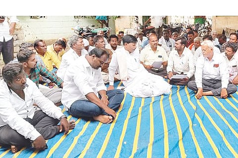 Hadagali Protest