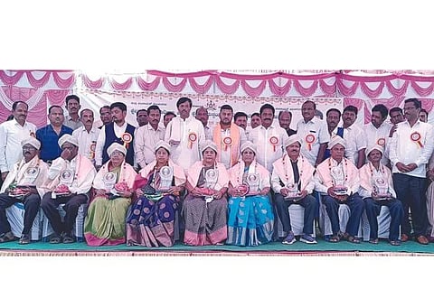 Hadagali Teacher
