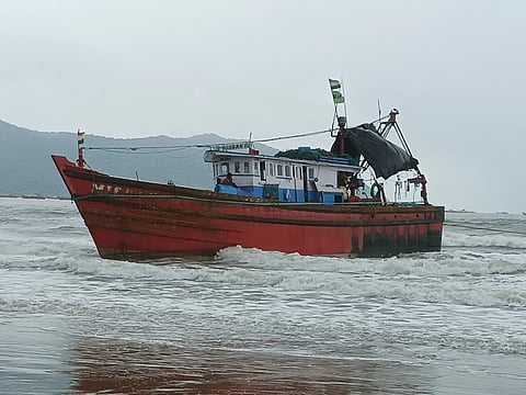 Havy wave in arebiyan sea