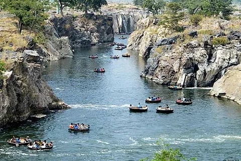 Hogenakkal Falls