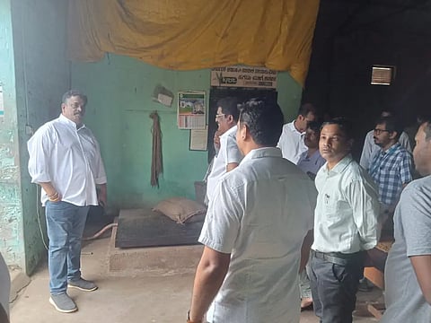 MLA-Satish-Sail-visited-to-Food-godown