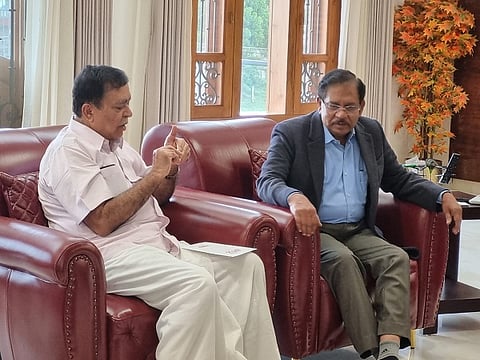 Minister_Param11