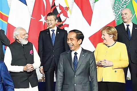 Modi (19)