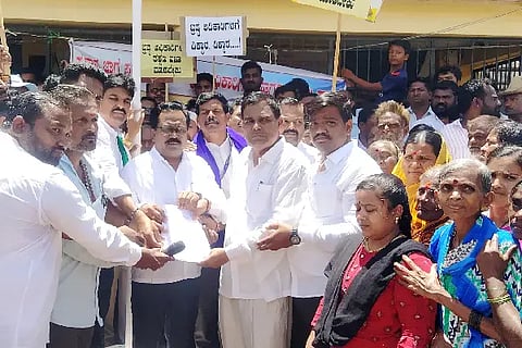 Cremation ground, Nidagundi, Tehsildar, petition of various communities,