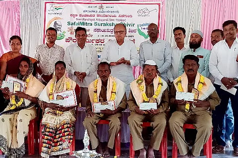 Nidgundi, Sanju Lamani, Civil Workers, Safety Equipment,