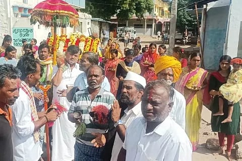 Palanquin festival at Alura