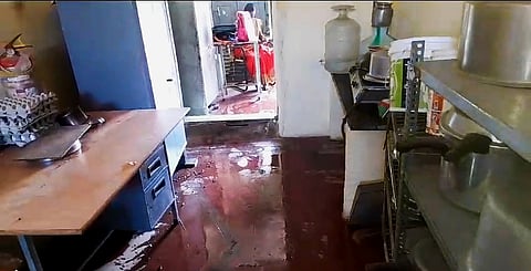 Shithilavastheyalliruava Anganavadige Mukti Endu