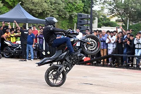 bike stunt