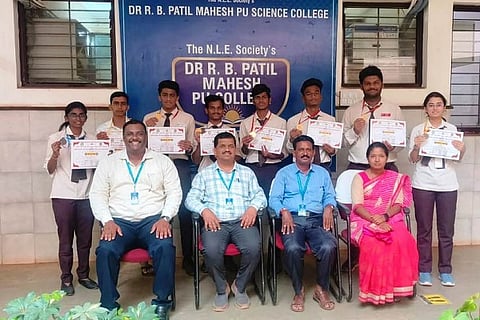 h2-mahesh college