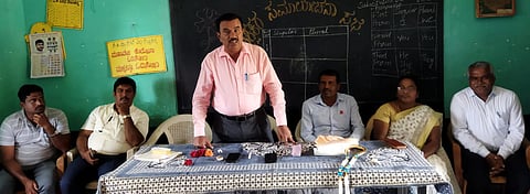 ಆತ್ಮಸಾಕ್ಷಿಯಂತೆ ಕರ್ತವ್ಯ ನಿರ್ವಹಿಸಿ