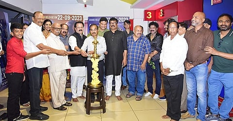 mng-22sep-superstar