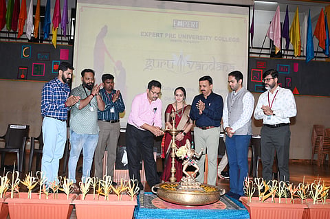 mng--5 sep Expert Teacher's Day 2