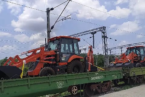 tata hitachi