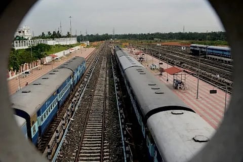 train (1)