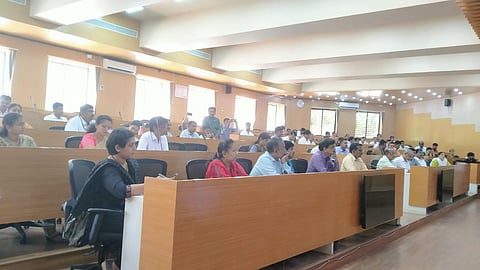 zp meeting devnhalli