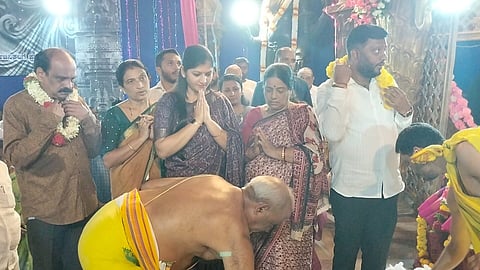 ವಿನಾಯಕನಿಗೆ ಶಾಸಕ ಸ್ವರೂಪ್ ಕುಟುಂಬವಿಶೇಷ ಪೂಜೆ