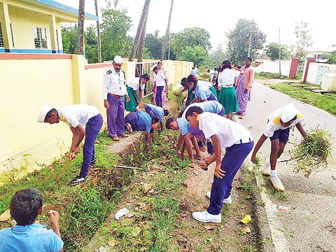 2ss3alursdr clg studens karya