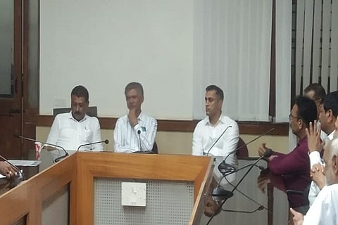 A delegation met the Revenue Minister