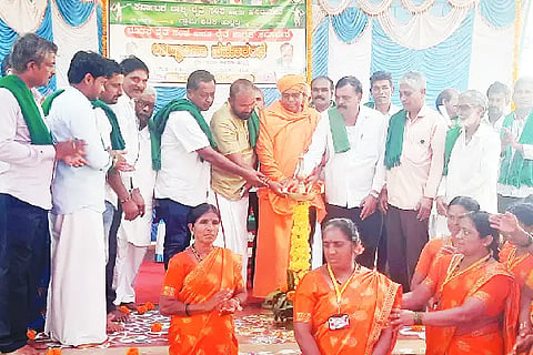 Governments not responding to farmers' woes