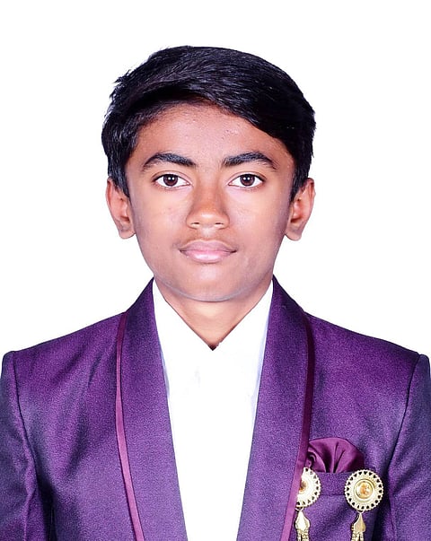 HUN-OCT-12-2(V S KAVEESH)