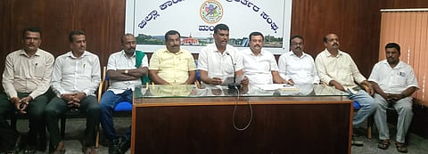 KS Bhagawan against Vokkaligara Association press conference mandya