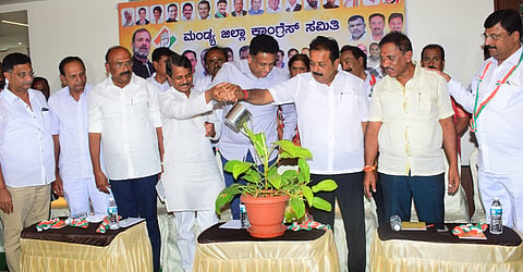 Minister Chaluvarayaswamy criticizes former CM HDK